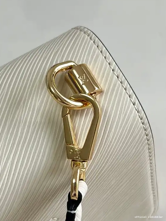 Official oldcobbler LOUIS PM VUITTON TWIST 0605
